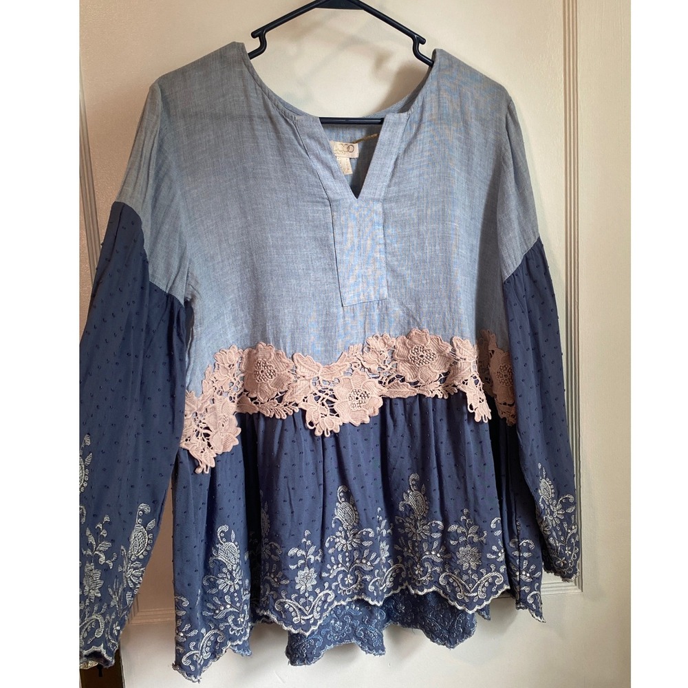 LOGO Lavish Lori Goldstein Blue Embroidered Lace Swiss Dot Tunic Top Small NWOT